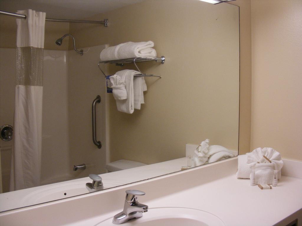 Baymont Inn & Suites Orlando/Universal Area Экстерьер фото